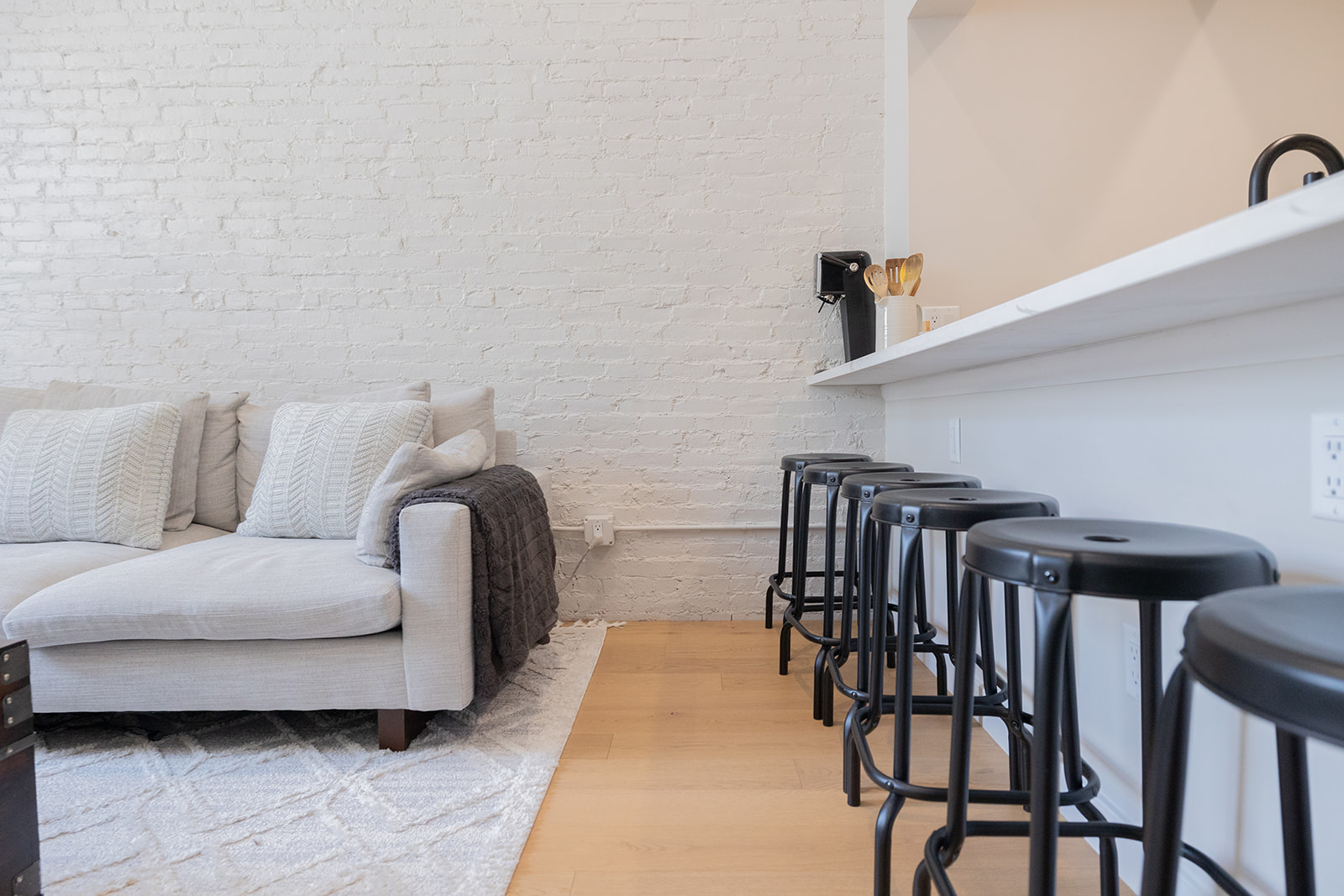 2 bed, 1 bath apartment for rent at 1661 Washington St Unit 305A, South End — photo 45 of 47