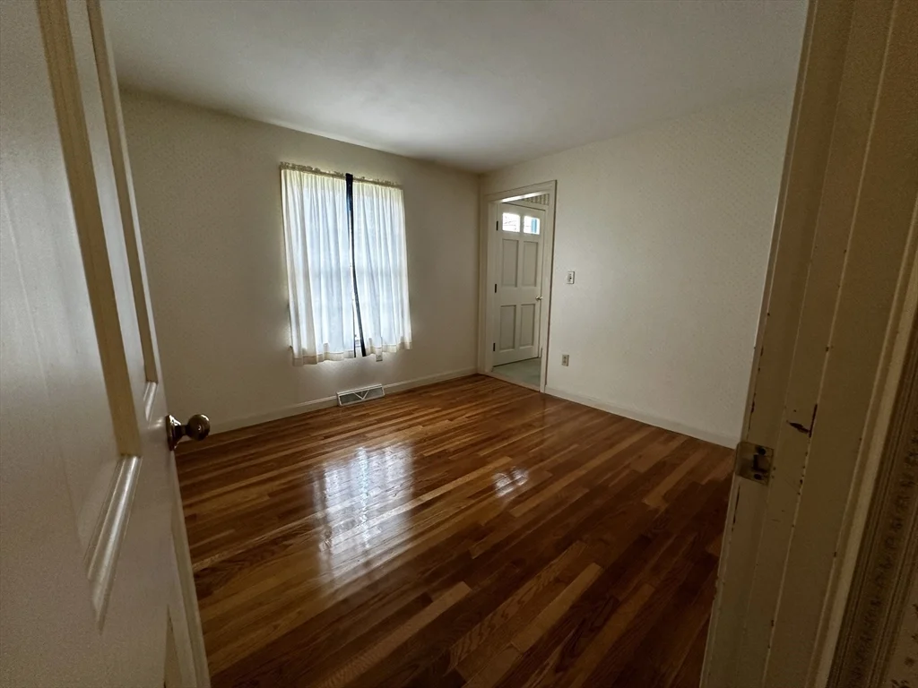 177 Orchard St, Newbury