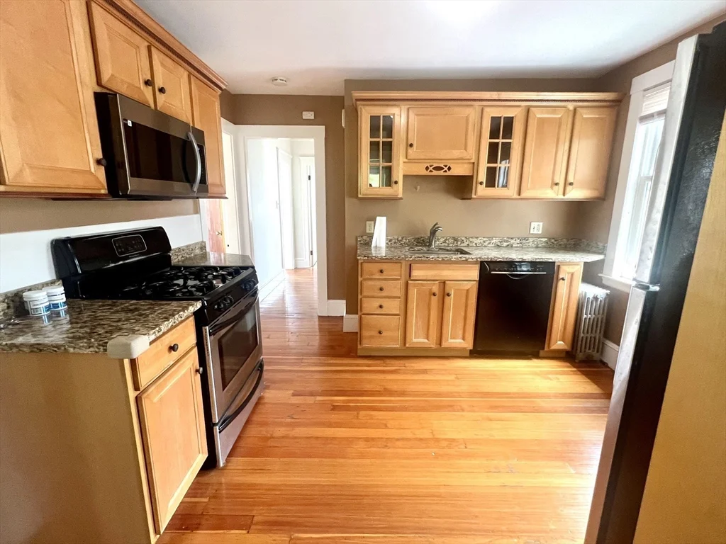 7 Summer St, West Roxbury