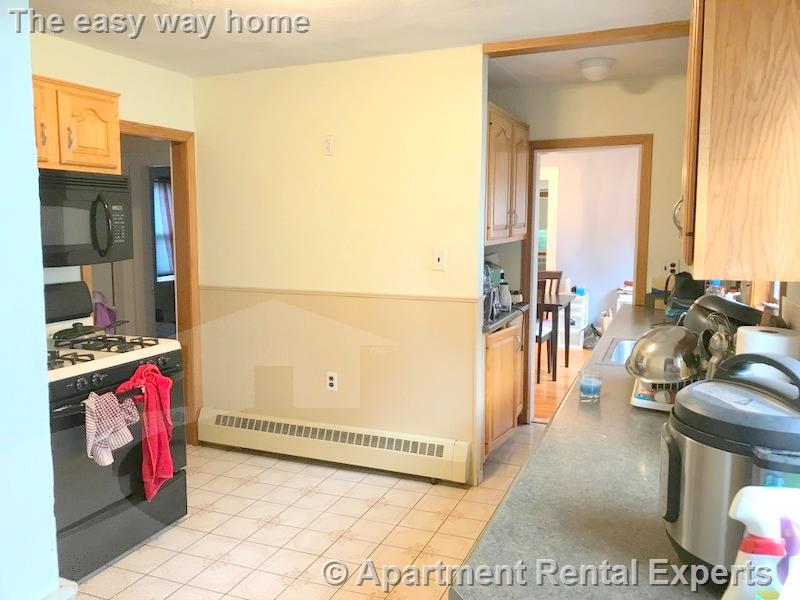 16 Hamilton St, Tufts