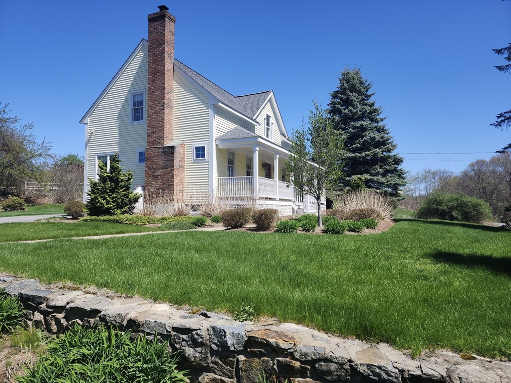 50 Fisher Rd, Southborough