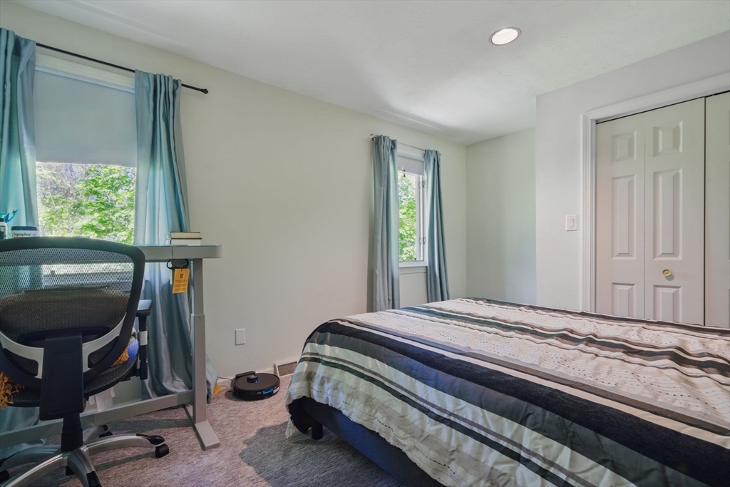 125 Chapin Rd, Hudson