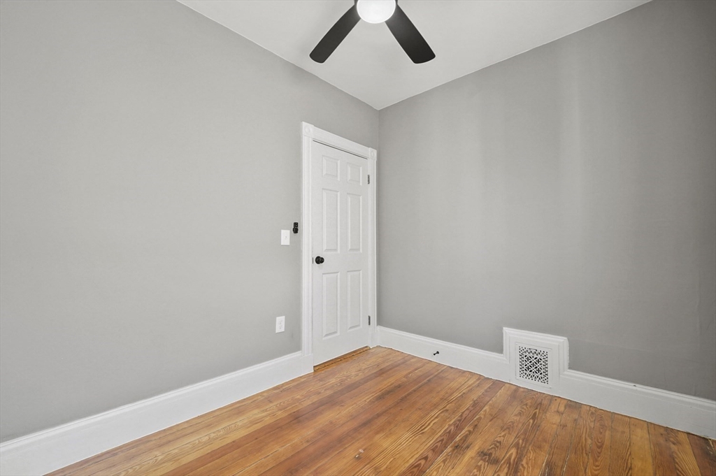 18 Lyon St, Dorchester