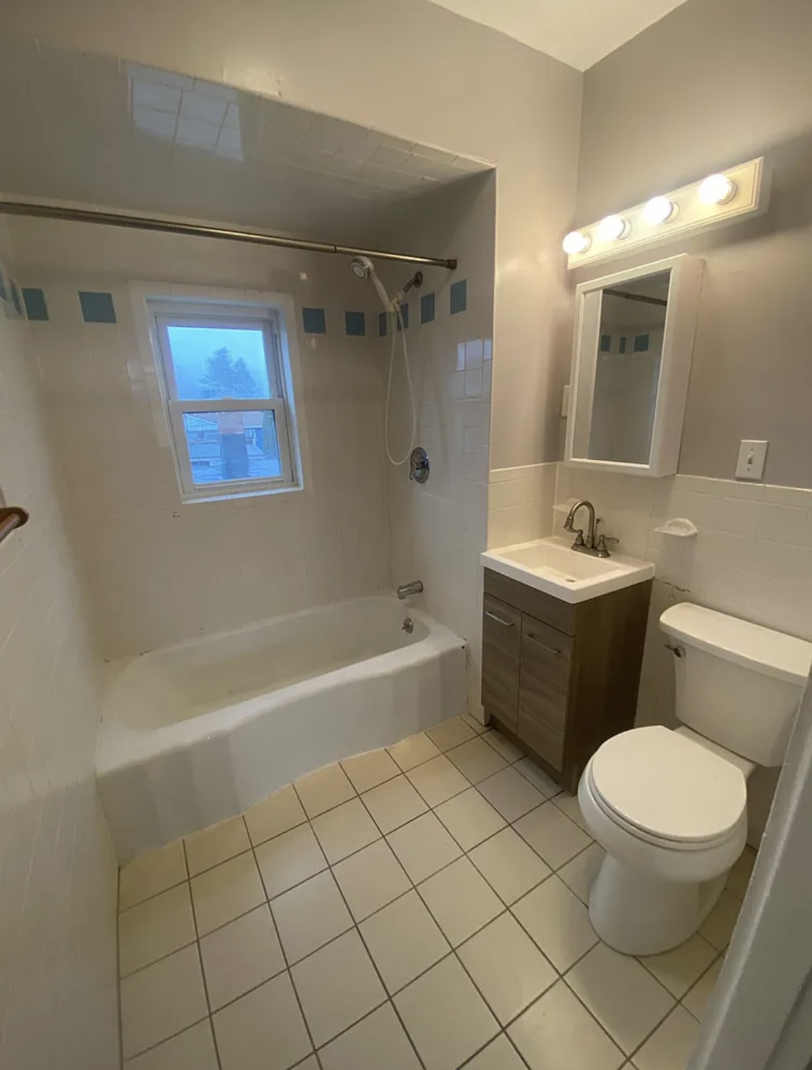 11 Houghton St, Ward Two