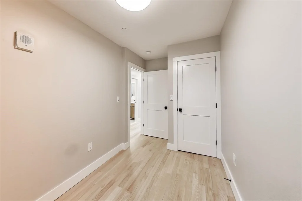 37 Delle Ave, Mission Hill