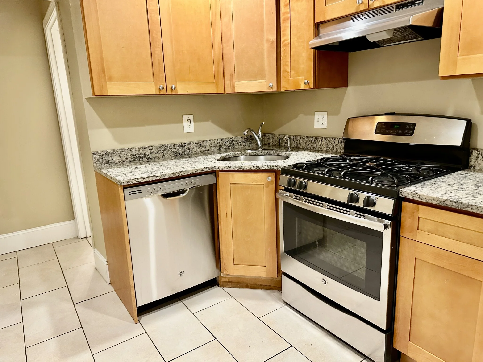 328 Saint Paul St, Brookline