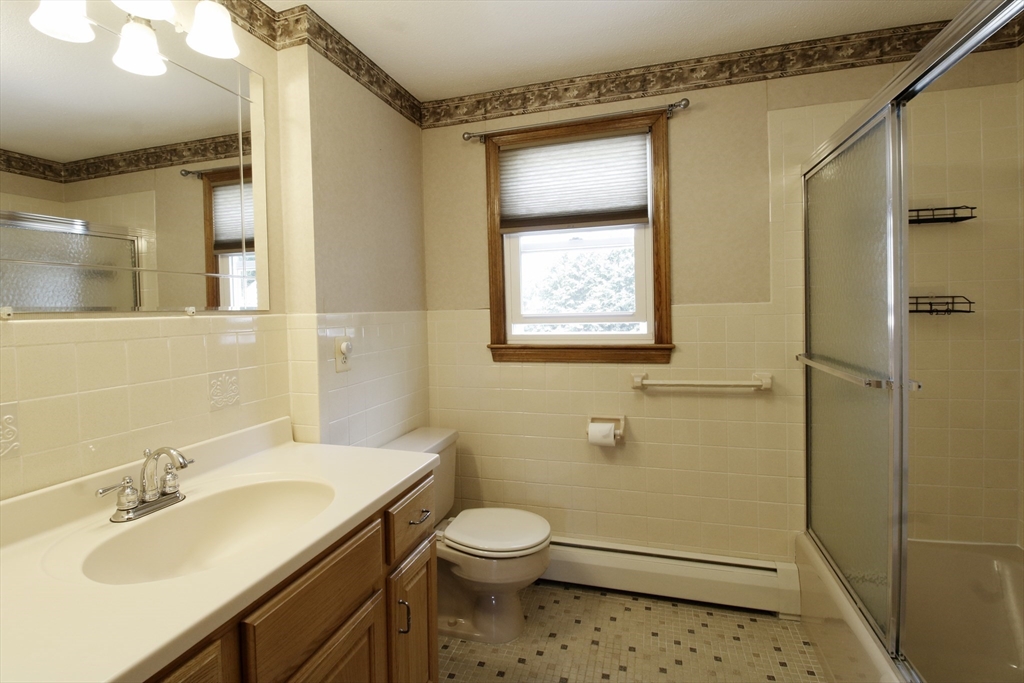 116 Bliss St, Fall River