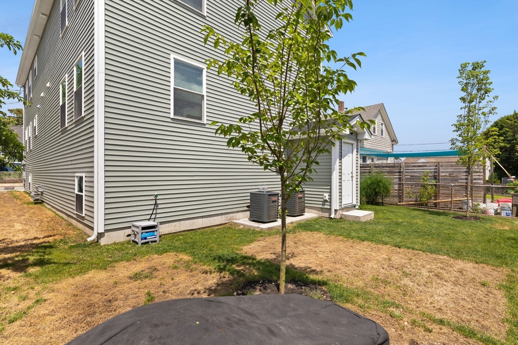 41 Hampton St, Providence