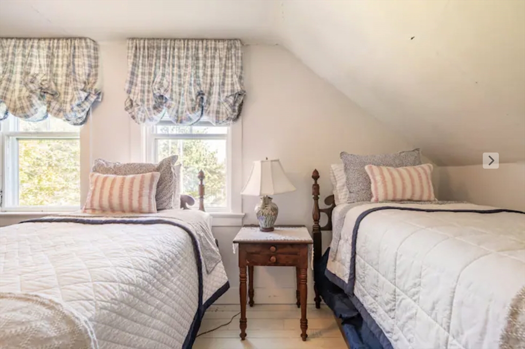 1847 Main Rd, Westport Point