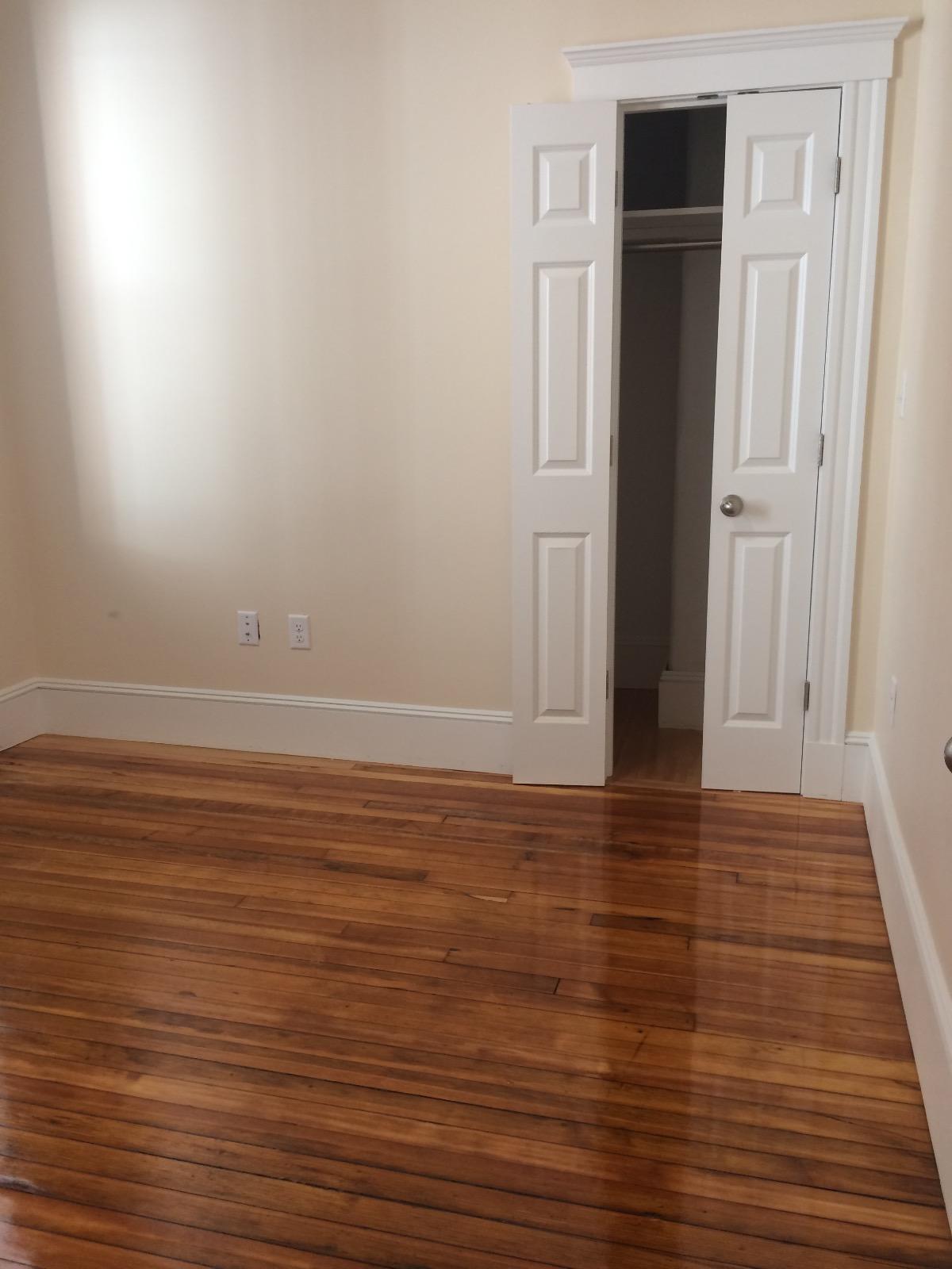 883 Huntington Ave, Mission Hill