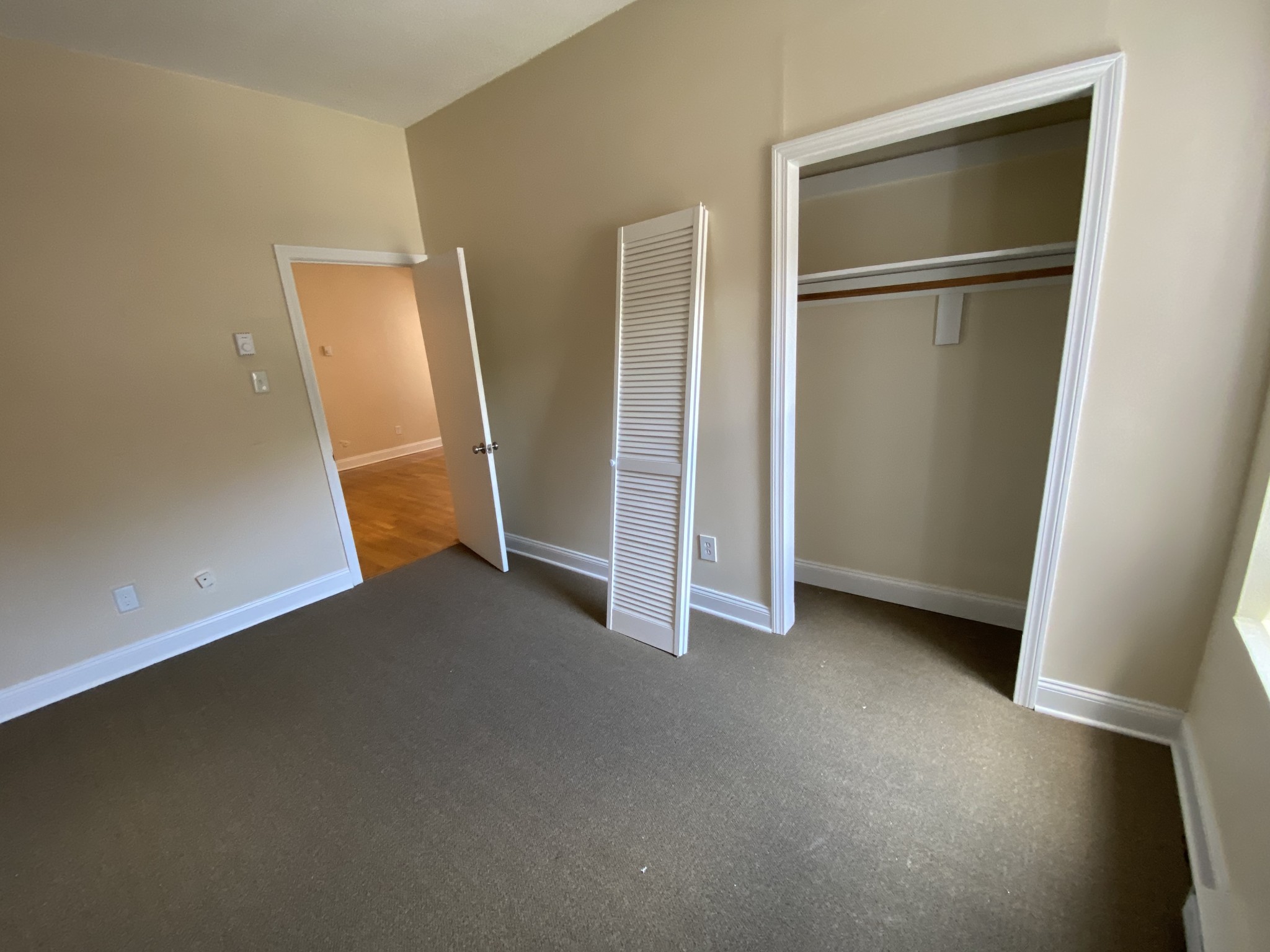 896 Huntington Ave, Mission Hill