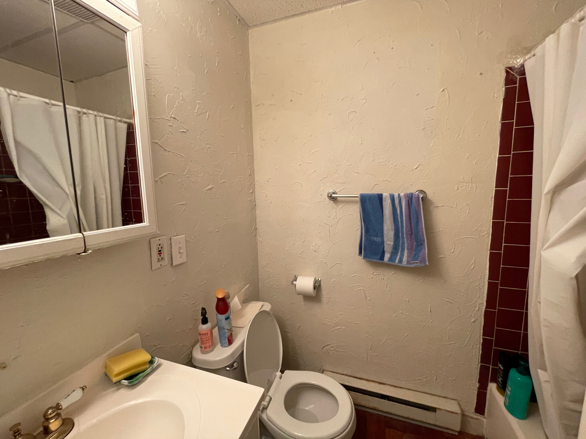 896 Huntington Ave, Mission Hill