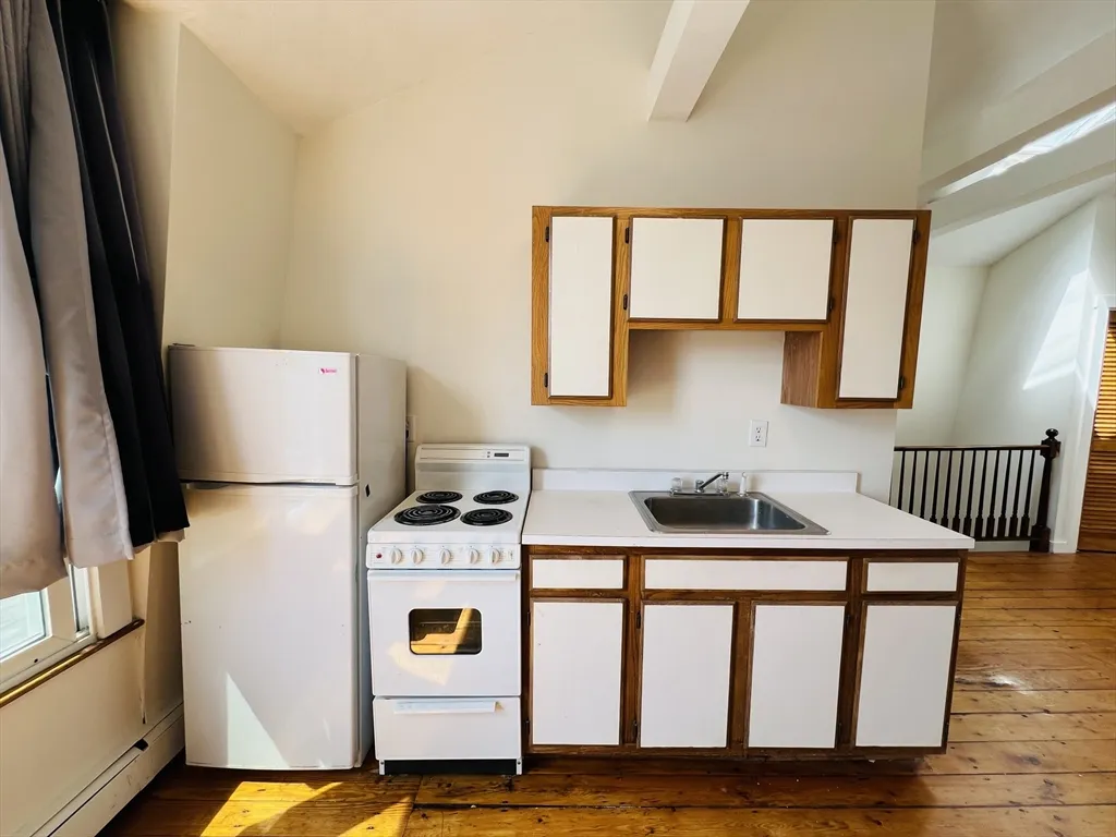 18 Appleton St, Powder House Square