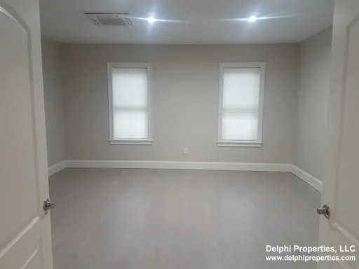 554 Massachusetts Ave, South End