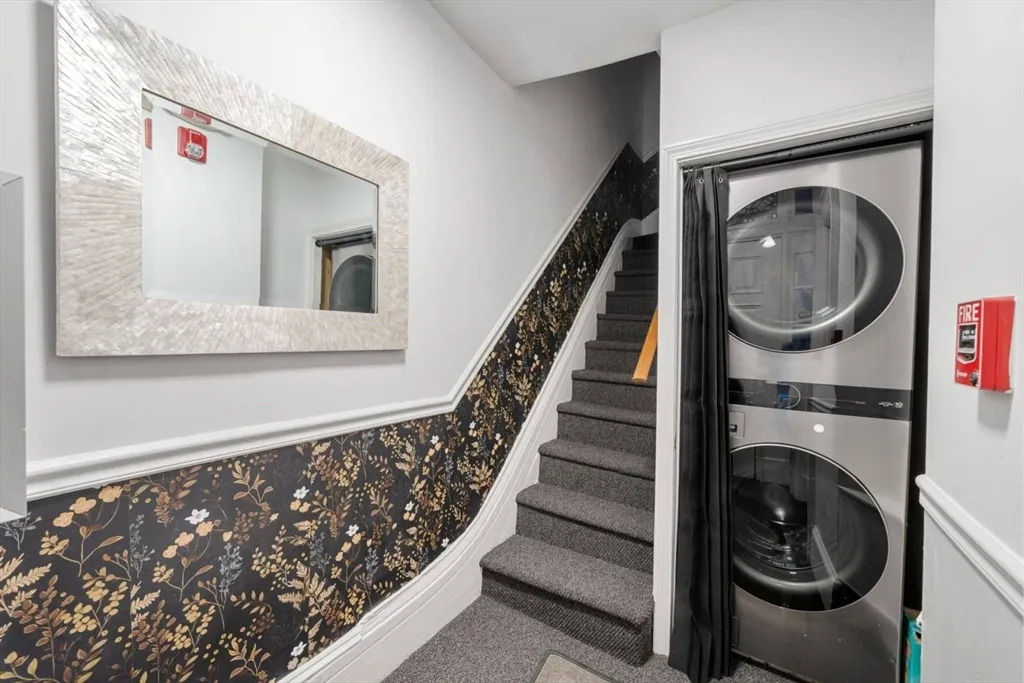 102 Revere St, Beacon Hill