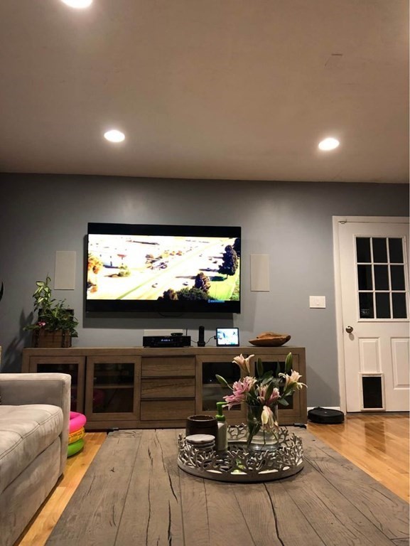 107 Lexington St, Burlington