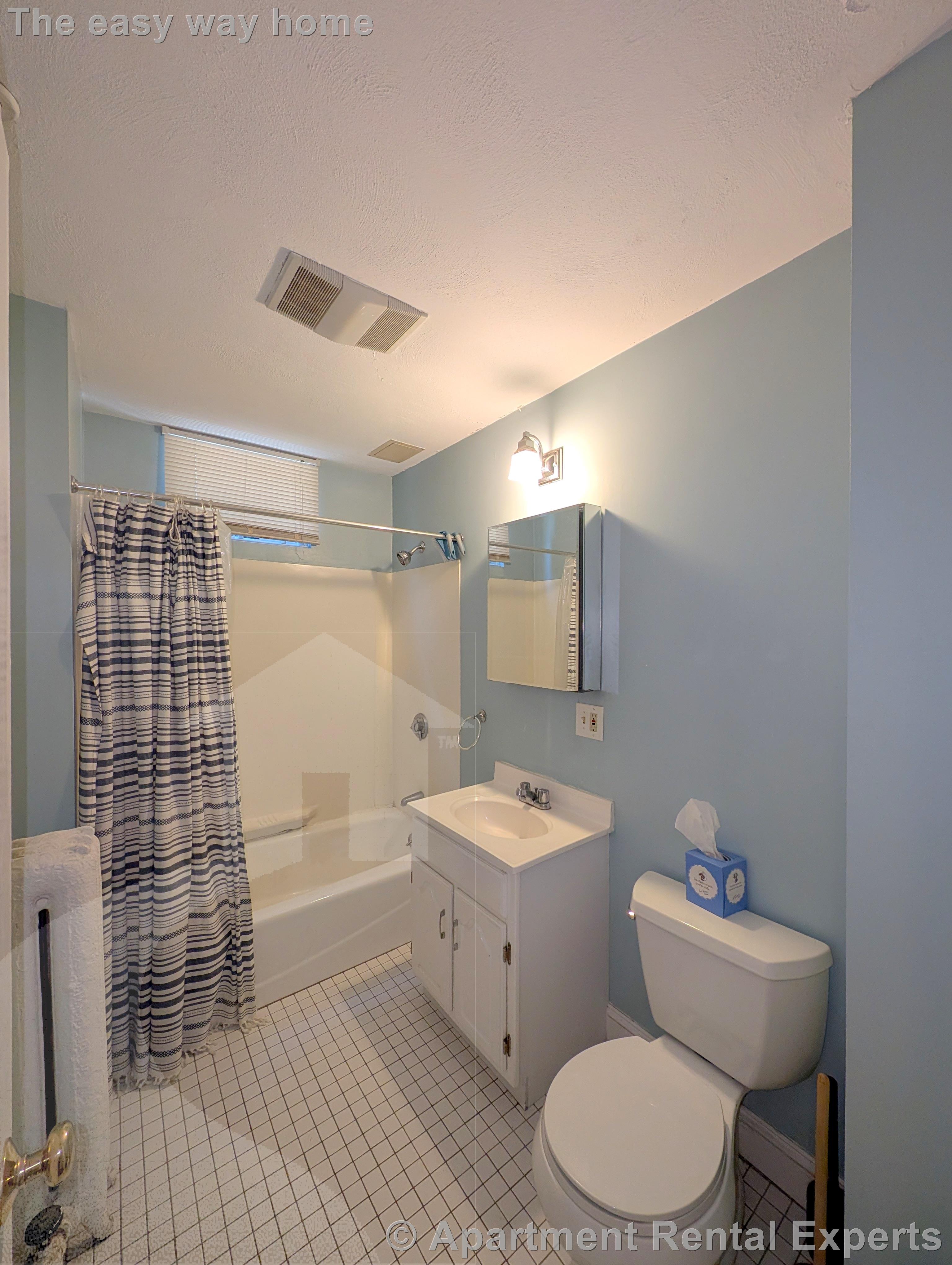 79 Conwell Ave, Tufts