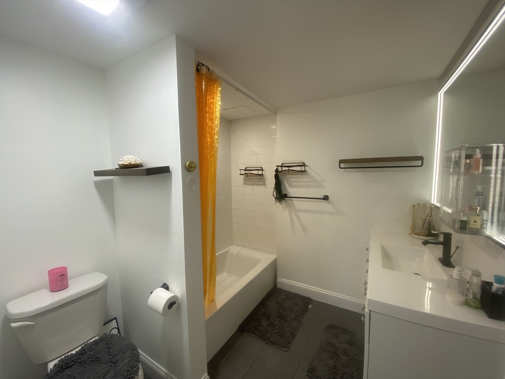 165 Cottage St, Chelsea