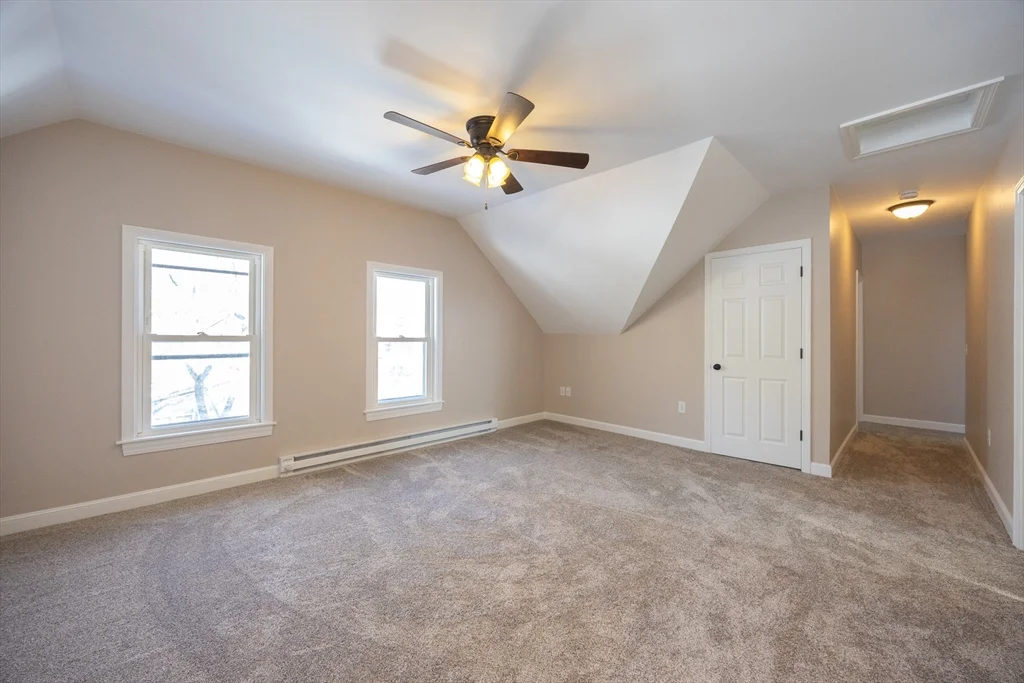 584 Mount Hope St, North Attleboro