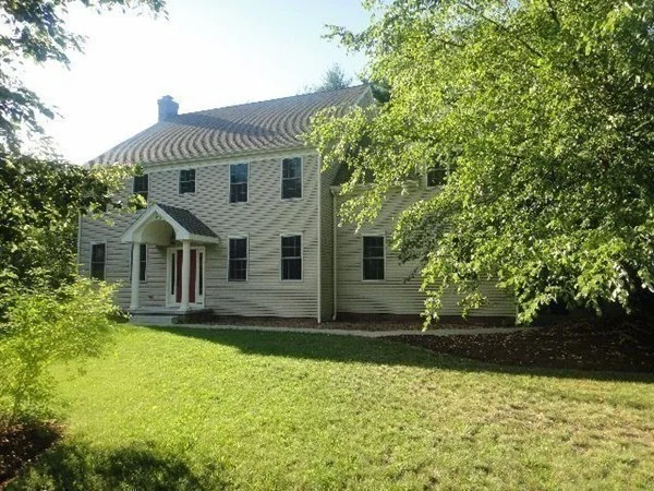 373 Littlefield Ln, Marlborough