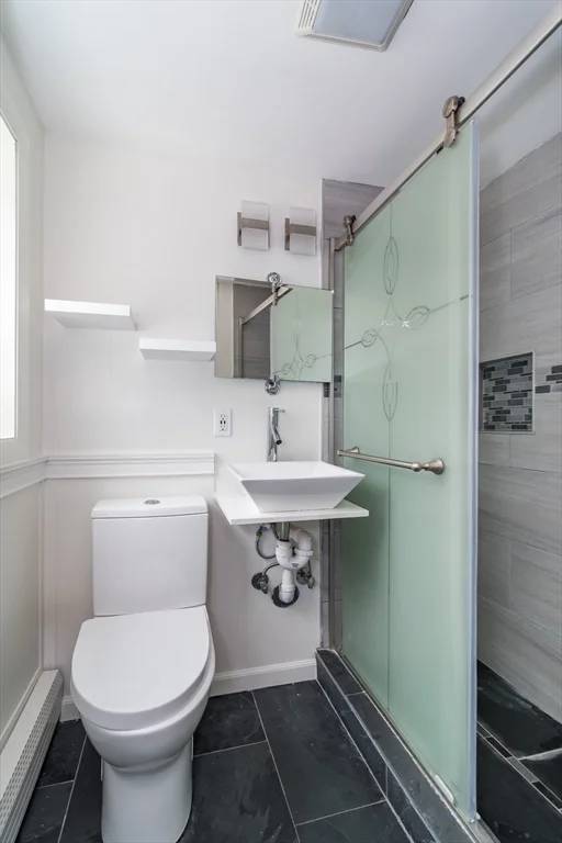 22 Wethersfield Rd, Natick