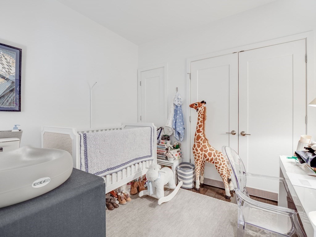 2 West 6th St, South Boston