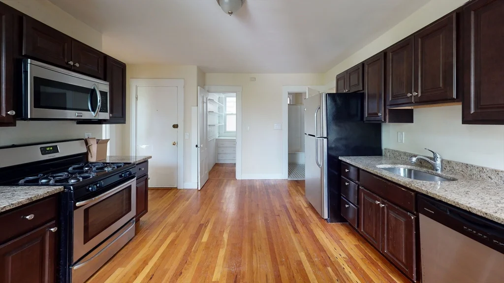 74 Saint Rose, Jamaica Plain