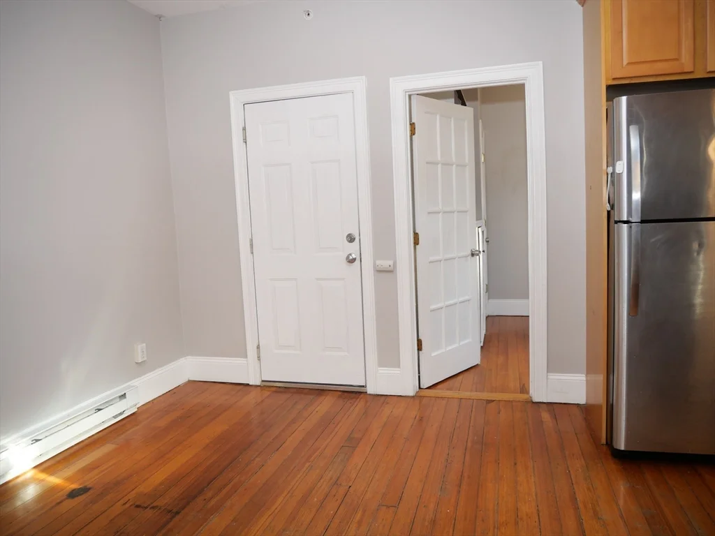 14 Chestnut Hill Ave, Brighton