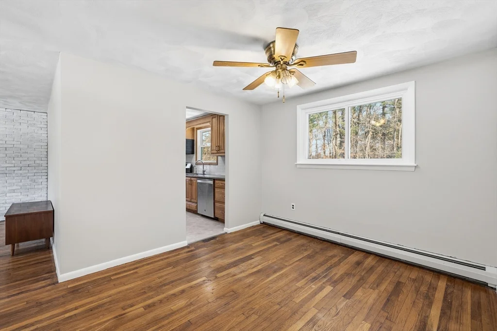 43 Little John Dr, Billerica