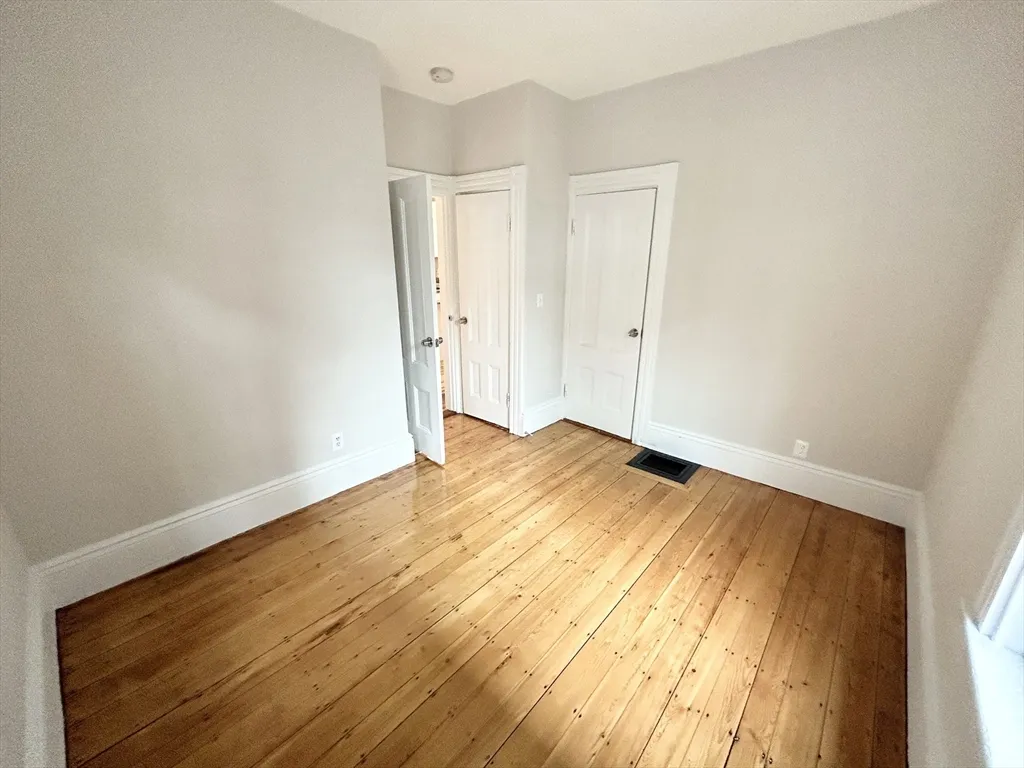 12 Buttonwood, Boston