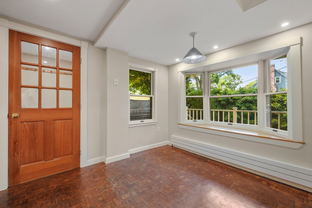 259 Mount Auburn, Harvard Square