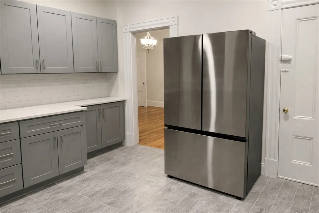 91 Walnut St, Brookline Village