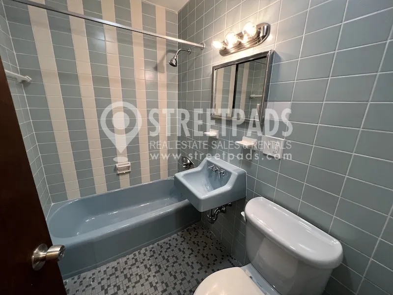 2018 Commonwealth Ave, Brighton