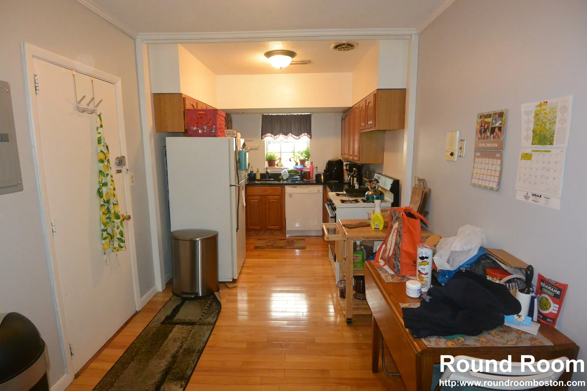178 Lake Shore Rd, Oak Square