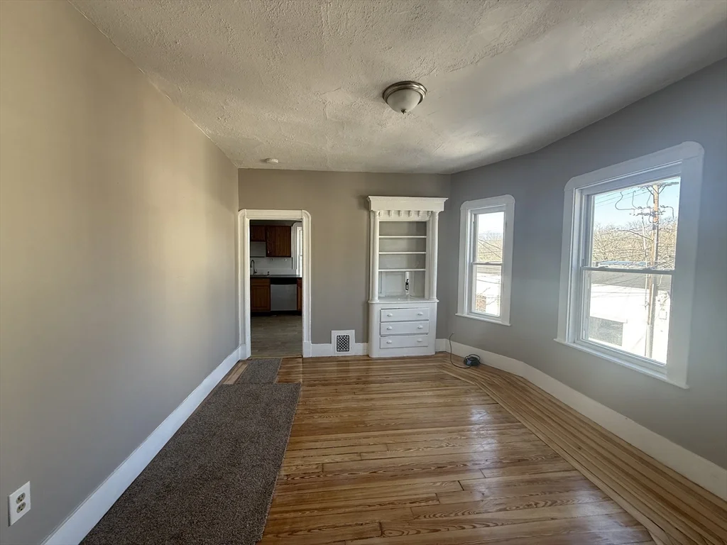 20 Henry Ave, Powder House Square