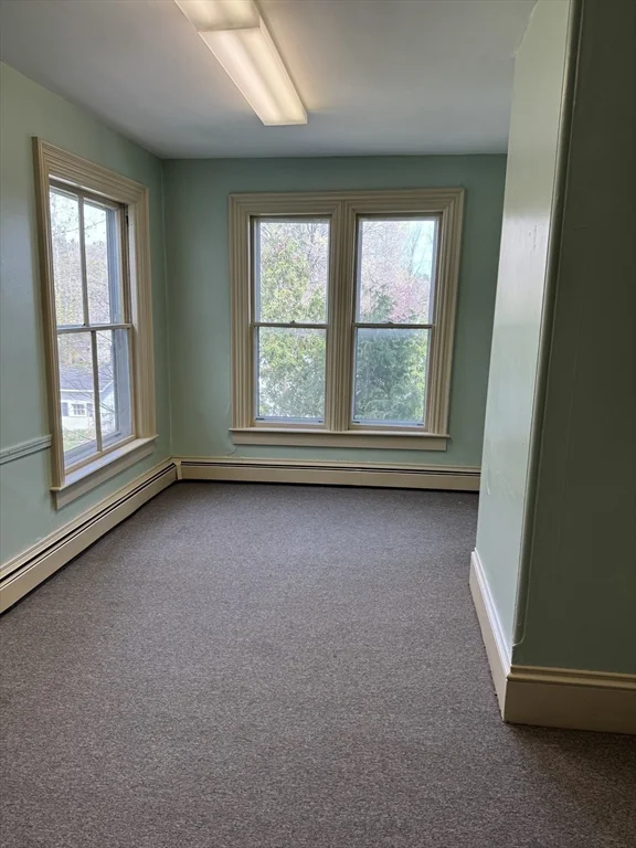 46 North Main St, West Brookfield