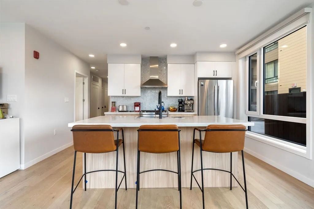 457 West Broadway, South Boston