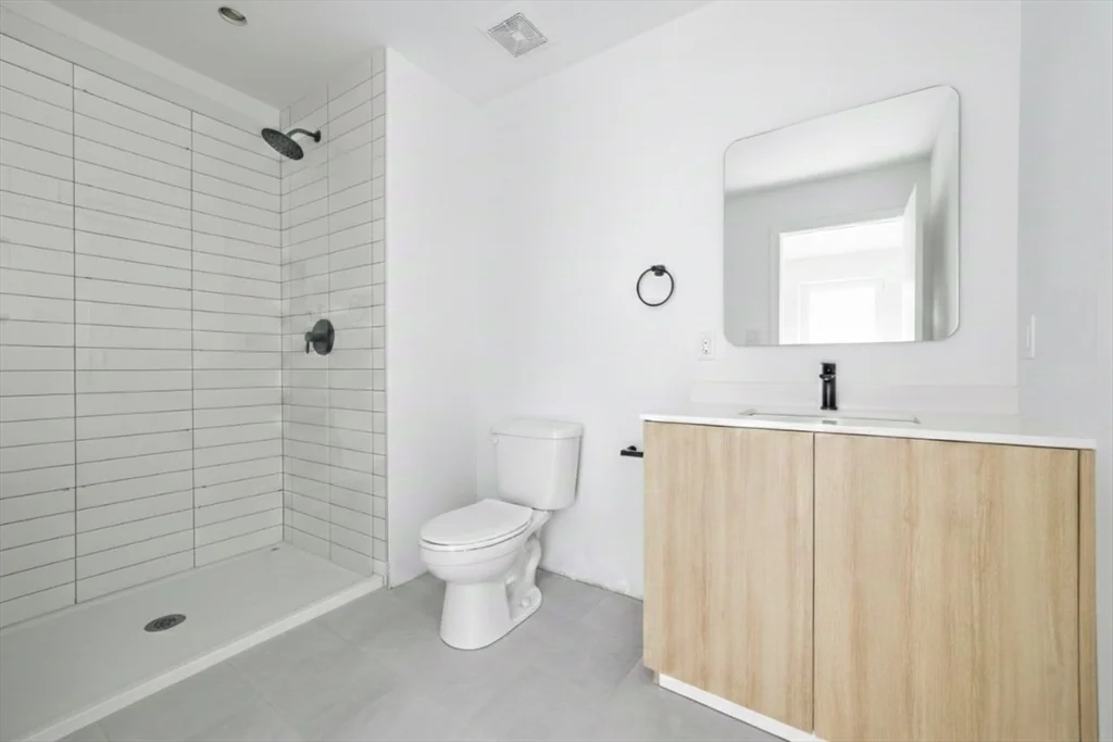 1035 Commonwealth Ave, Allston