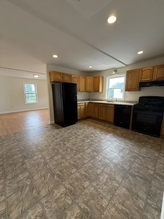 229 Rollstone, Fitchburg