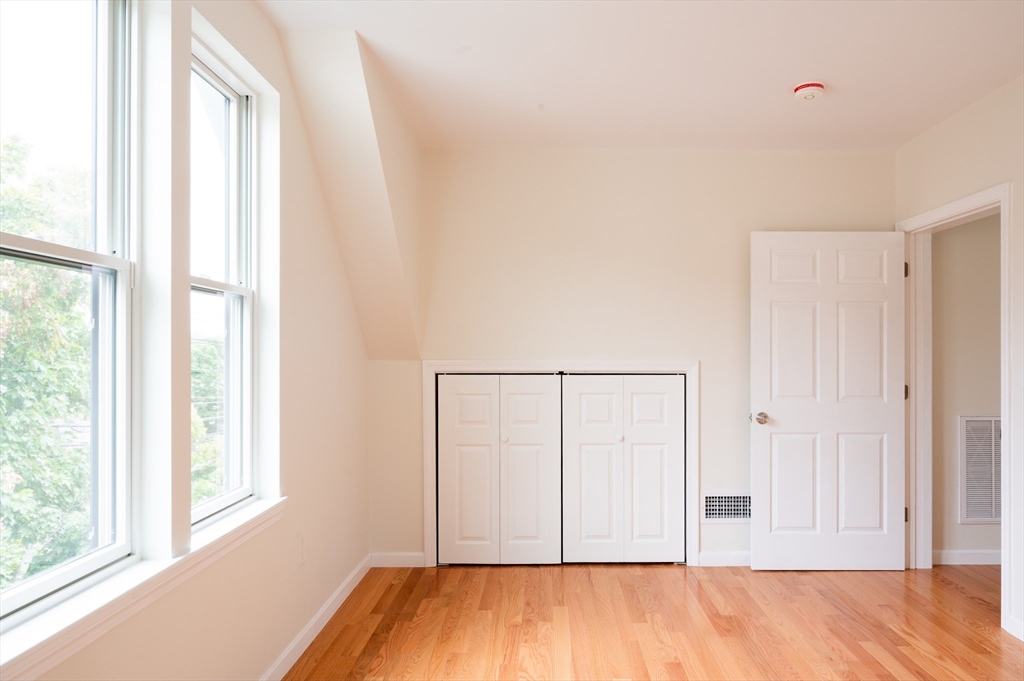 171 Everett St, Allston