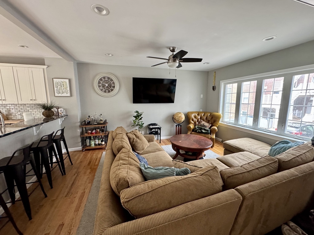 371 Silver St, South Boston