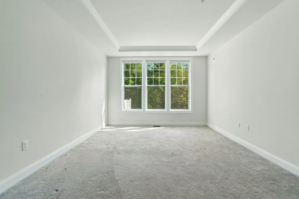 105 Phoebe St, Methuen