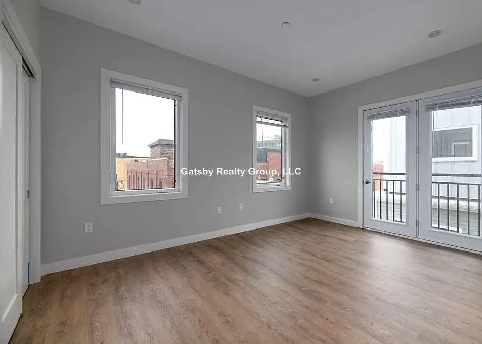 44 Union Sq, Prospect Hill