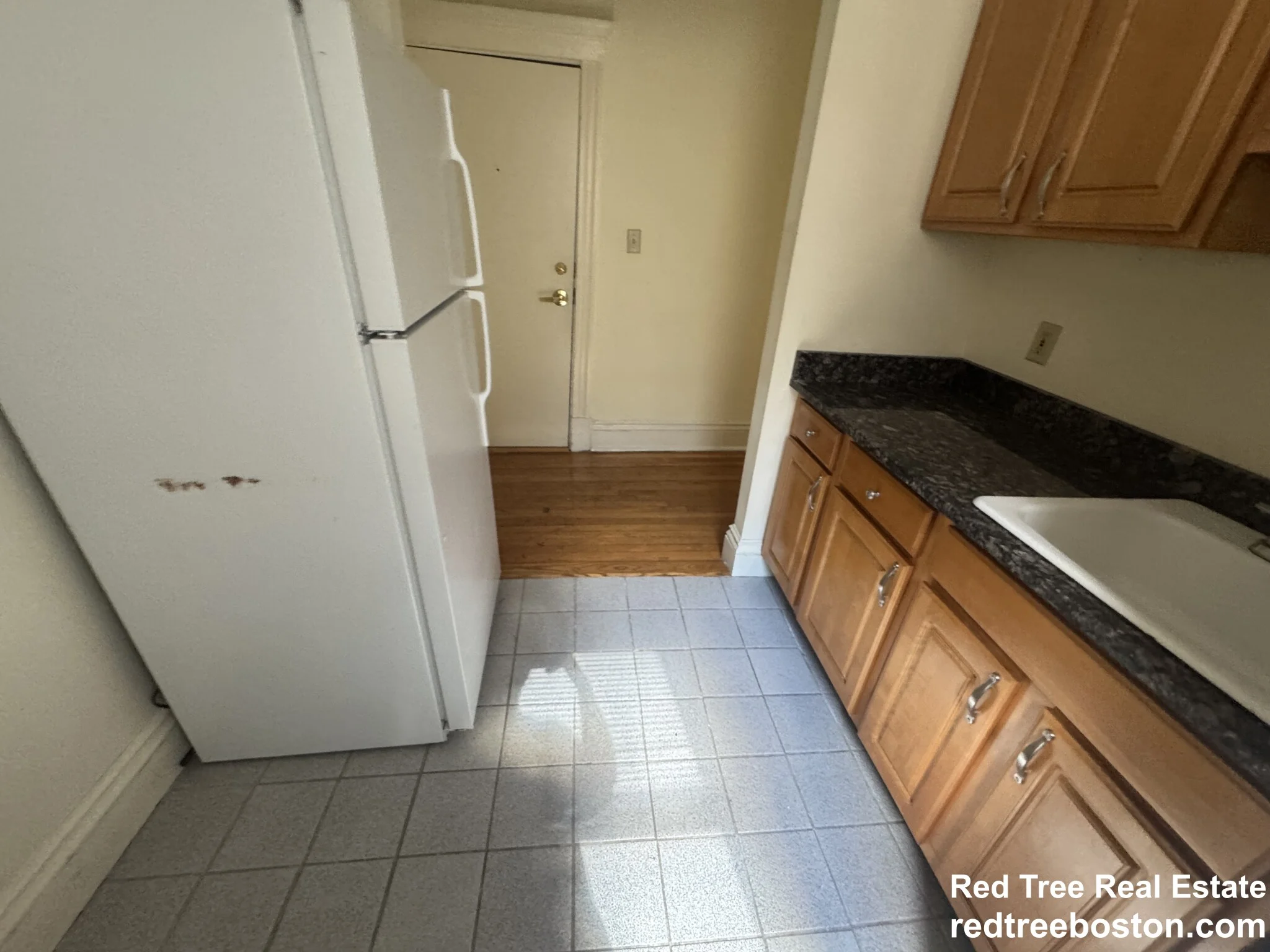 106 Queensberry St, Fenway