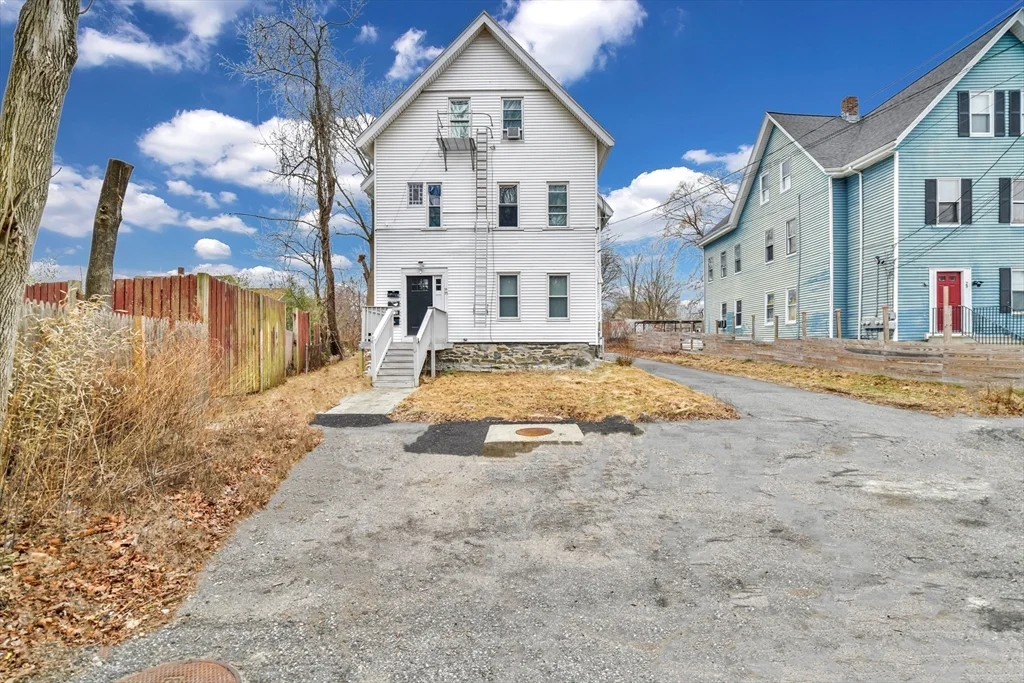 35 Newcomb Pl, Taunton