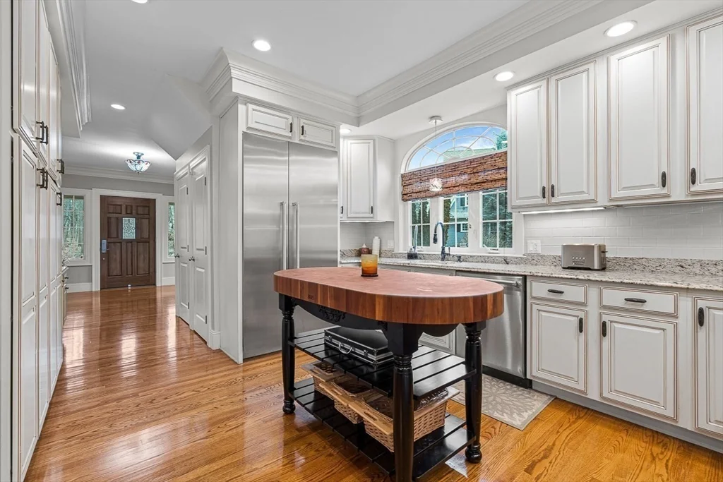 34 Glen Rd, Winchester