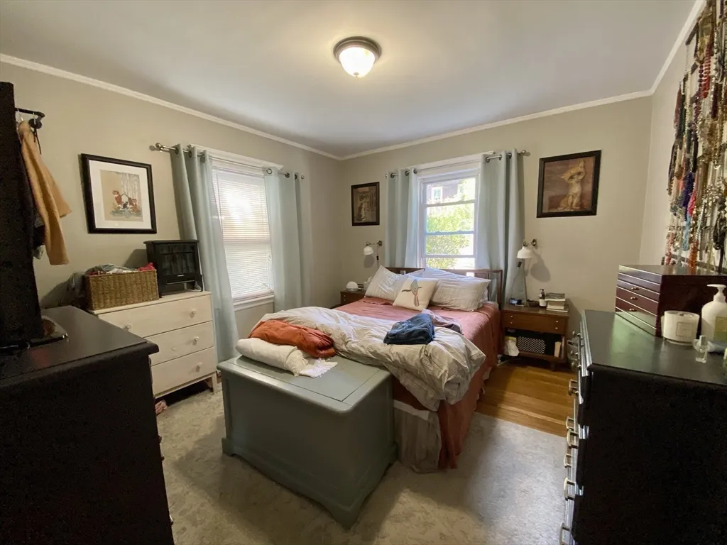 12 Saint Peter St, Jamaica Plain