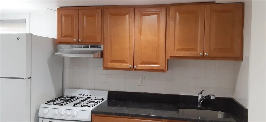 104 Beacon St, Chelsea