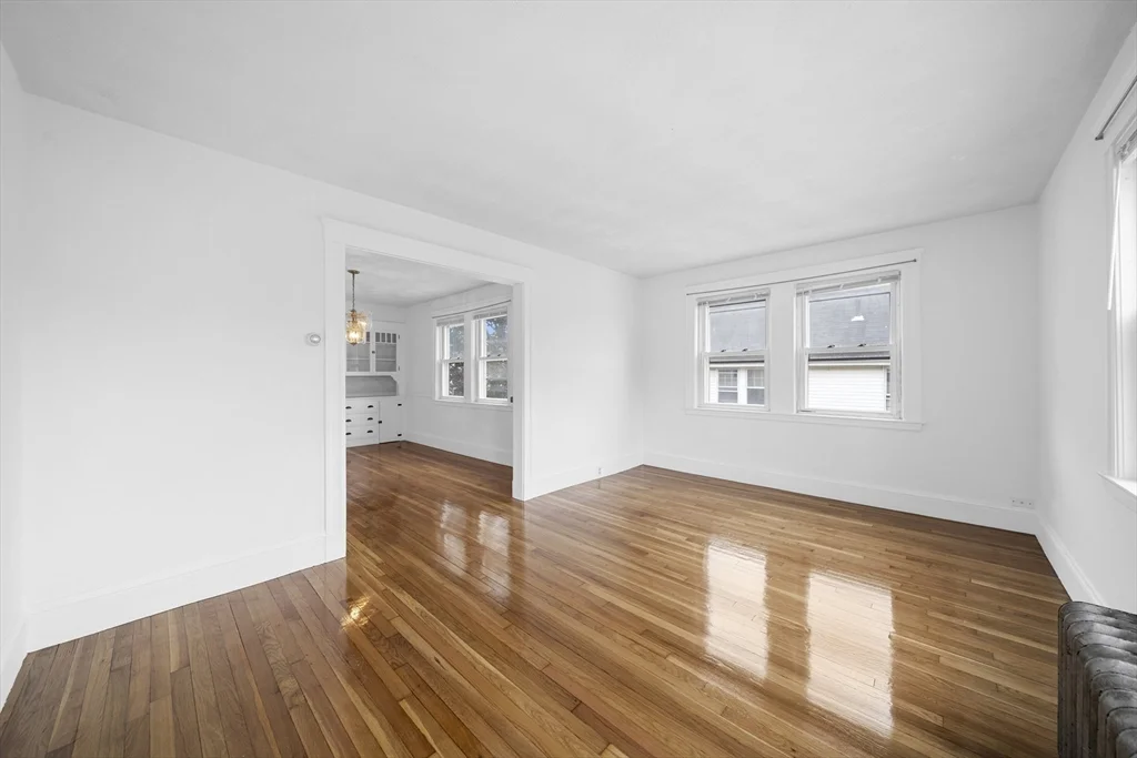 180 Faneuil St, Brighton