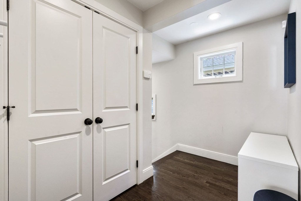 265 Jackson St, Newton